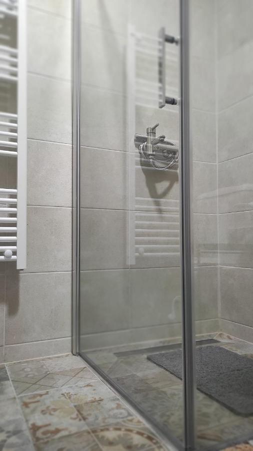 Apartman A&E Zivinice Exteriör bild